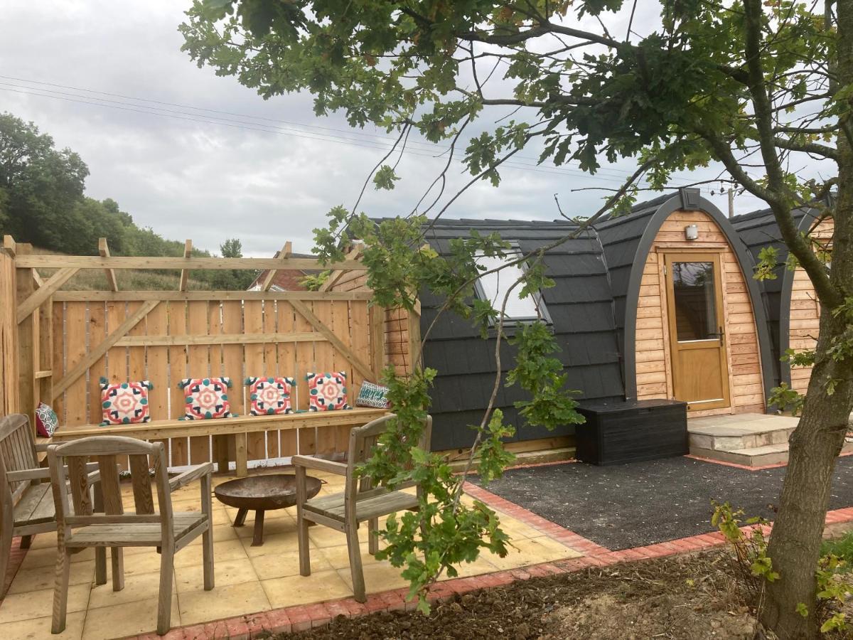 Squirrel Glamping Pod School House Farm Hotel Leighton  Exterior photo